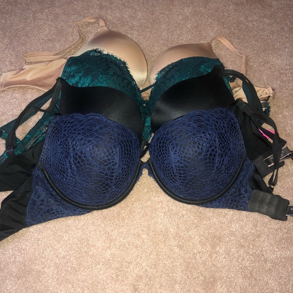 VICTORIAS SECRET BRA BUNDLE👙 - Picture 4 of 7